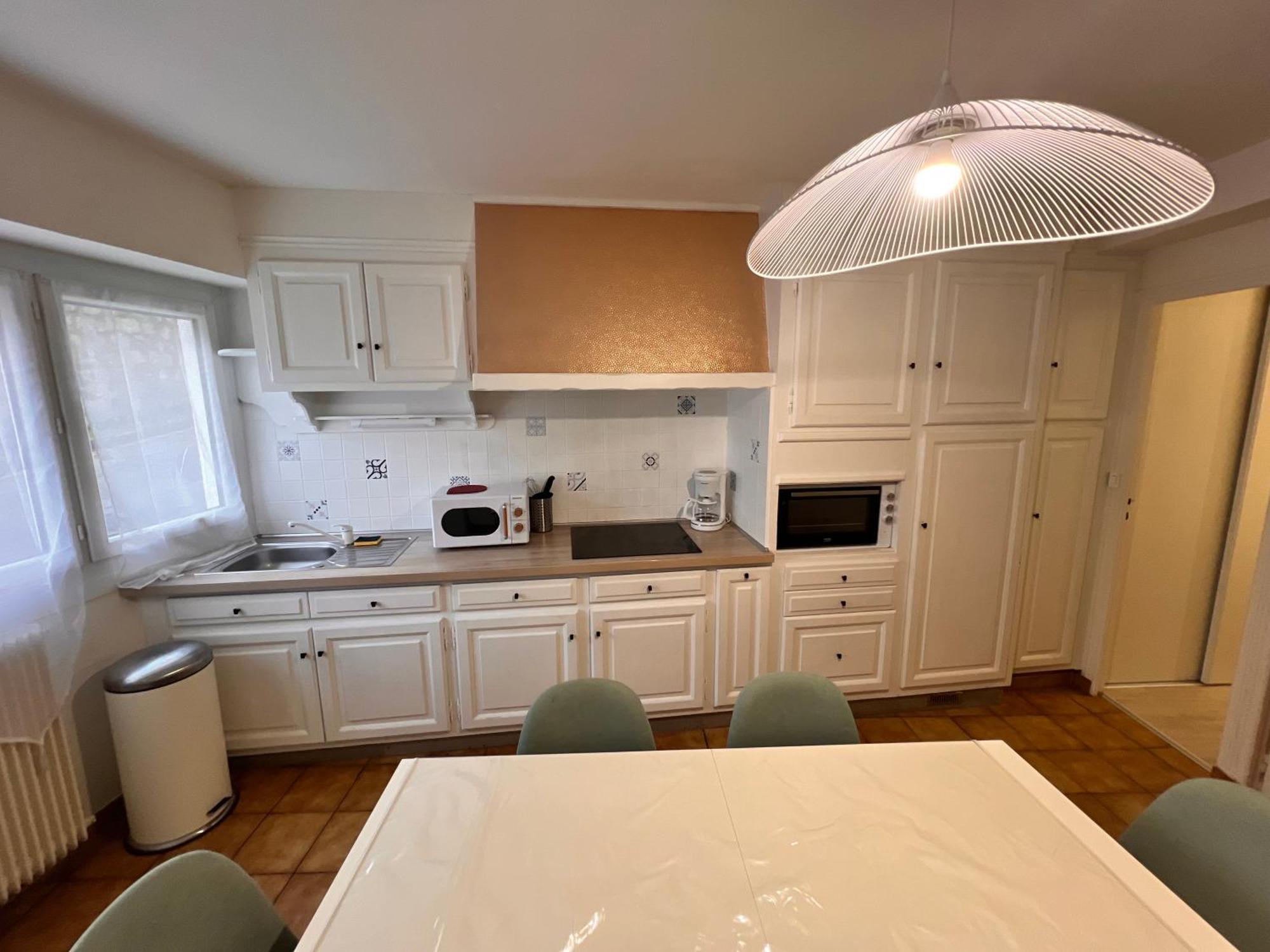 Appartement Rdc 9 Personnes, 2 Chambres, Wifi, Proche Du Centre La Bourboule Exterior photo